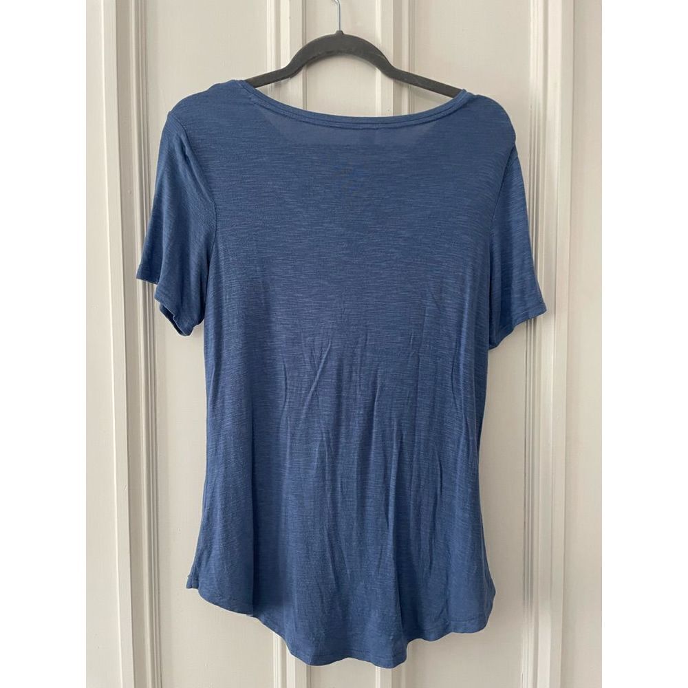 Old navy luxe blue tee S - Picture 2 of 4